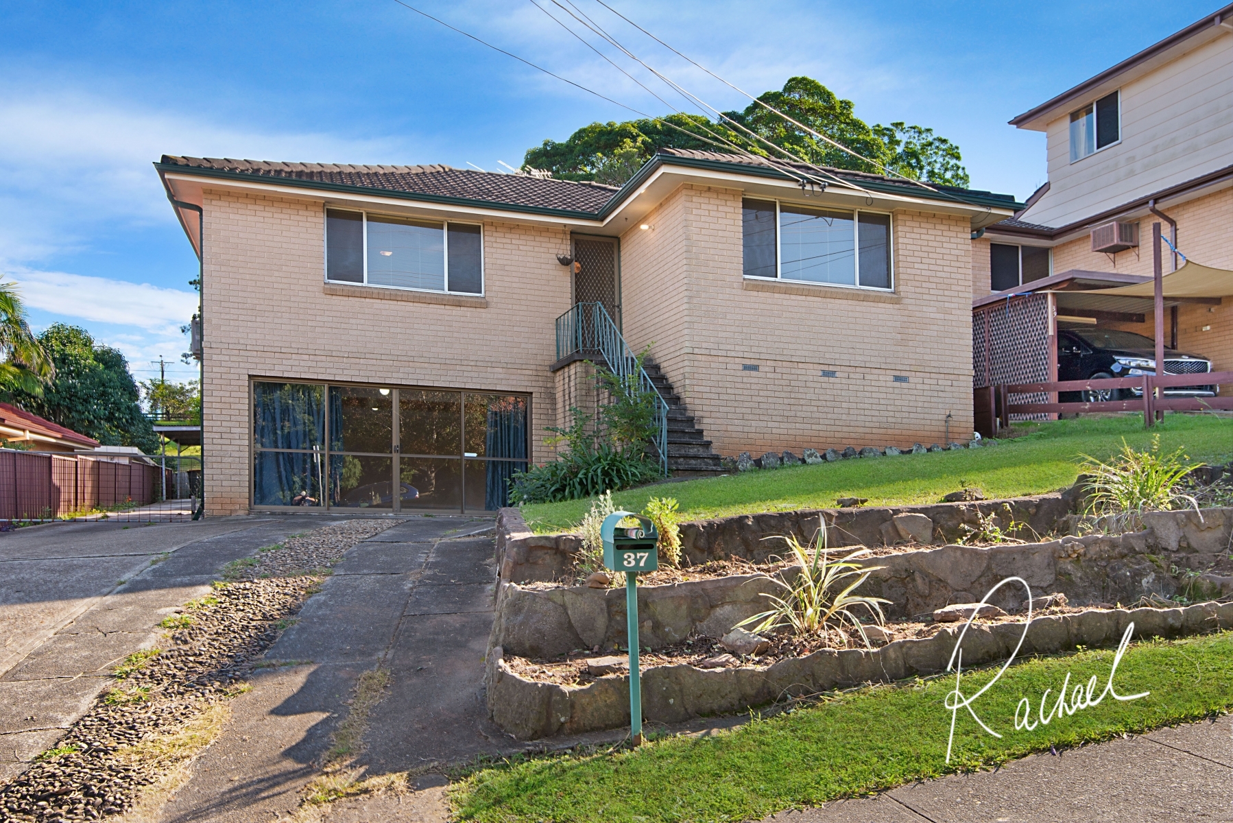 GREAT FAMILY HOME 37 Beethoven Street, Seven Hills Rachael